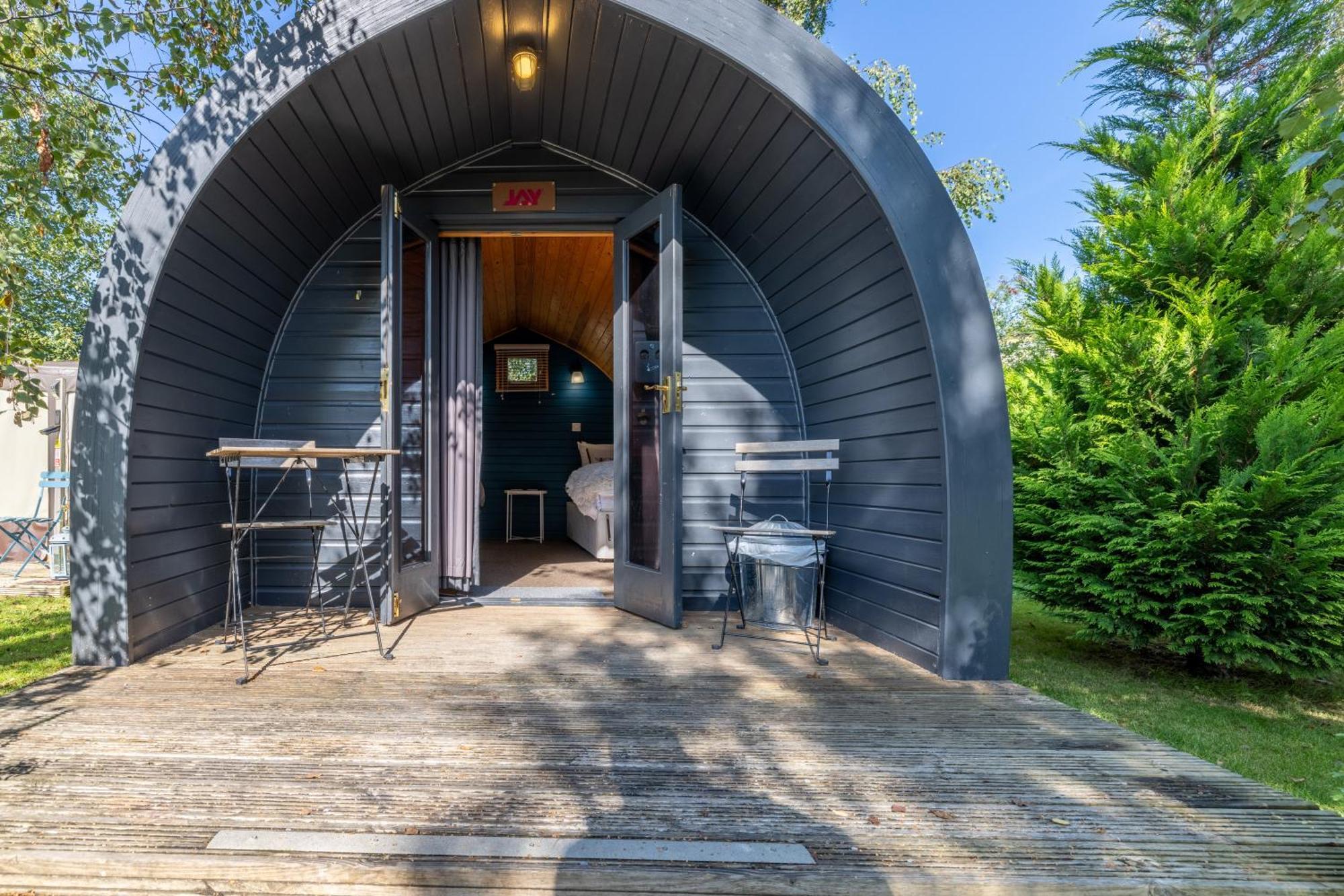 The Little Hide - Adult Only Camping Pods Wigginton  エクステリア 写真