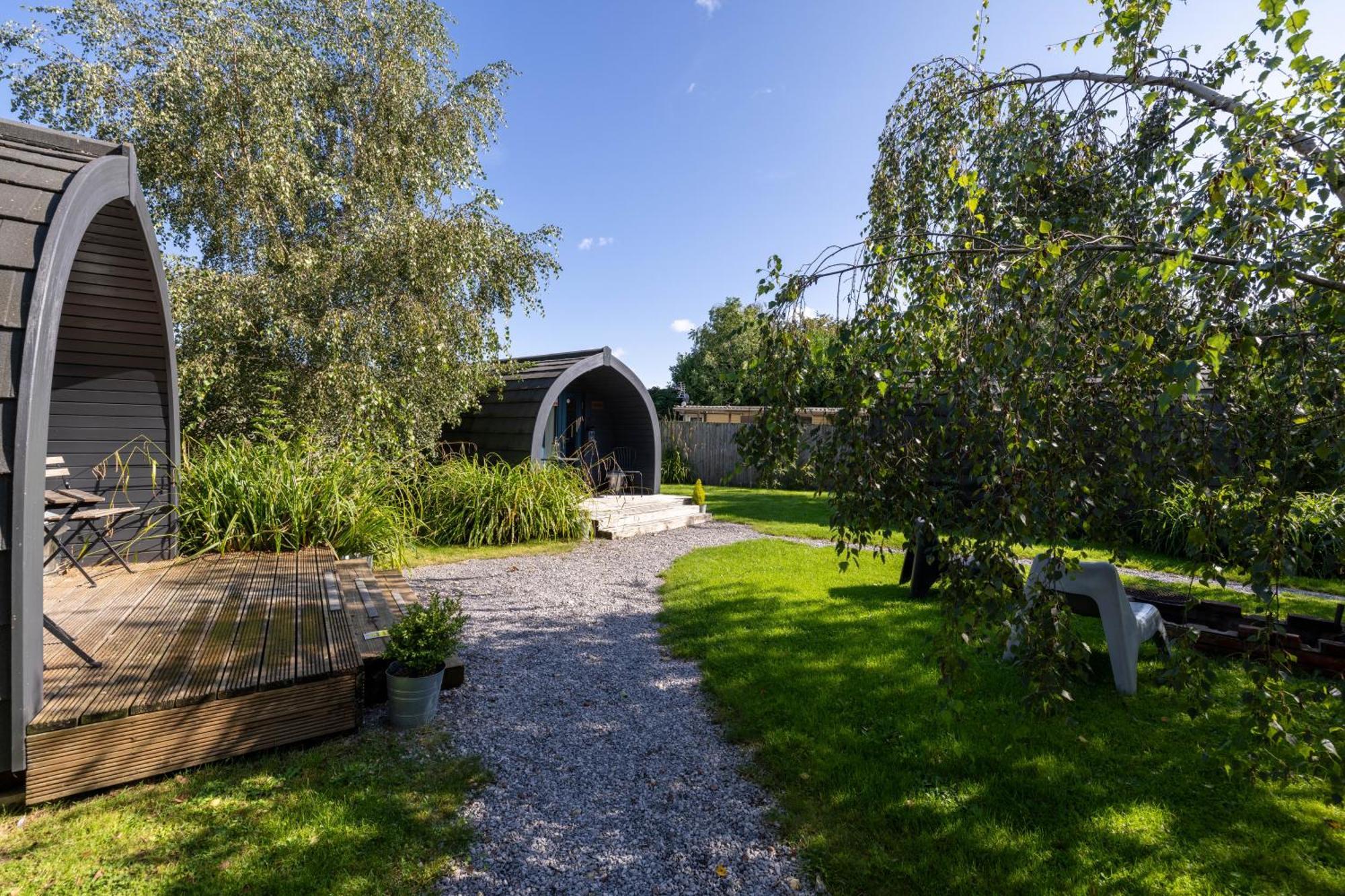 The Little Hide - Adult Only Camping Pods Wigginton  エクステリア 写真