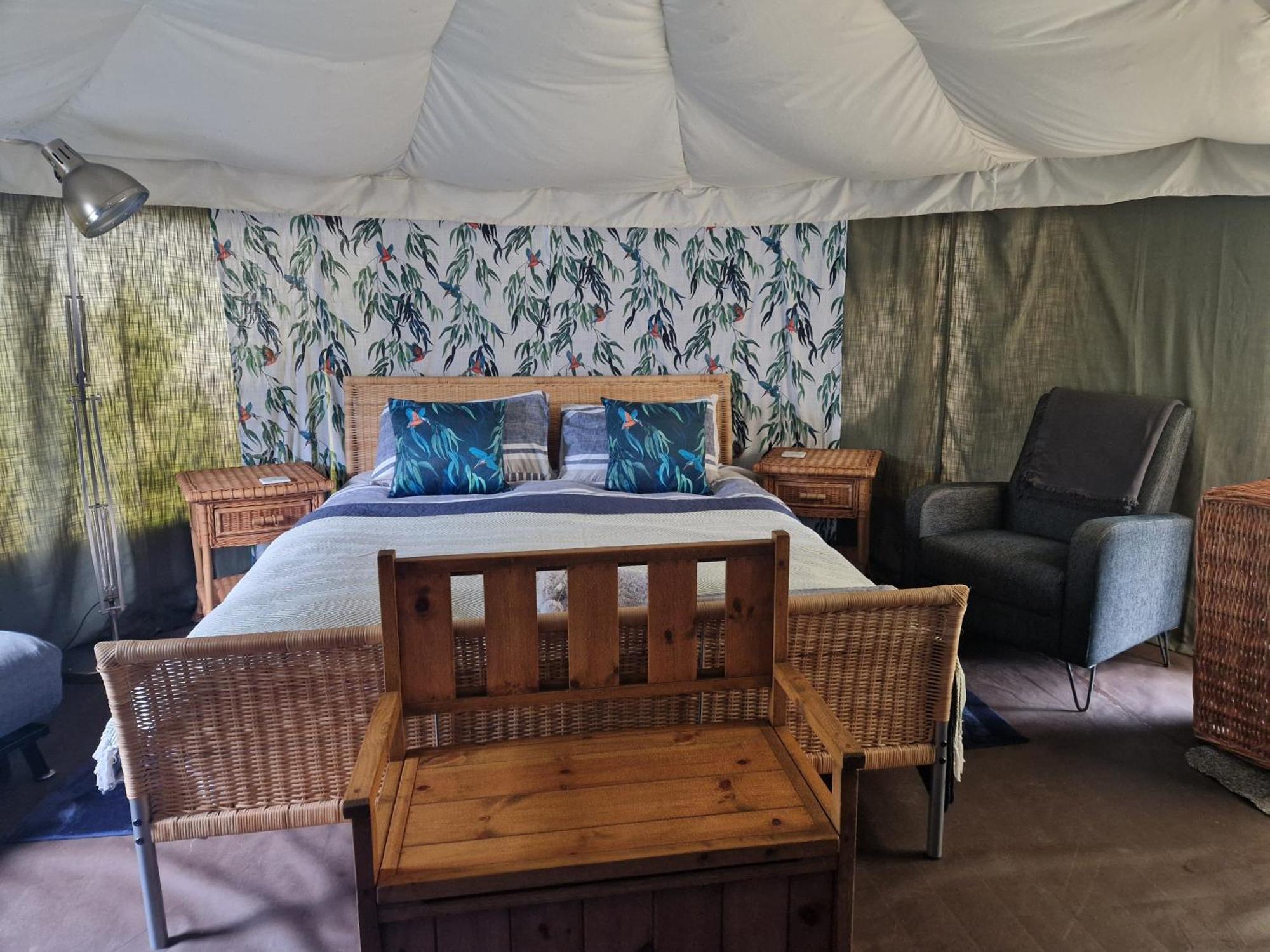 The Little Hide - Adult Only Camping Pods Wigginton  エクステリア 写真