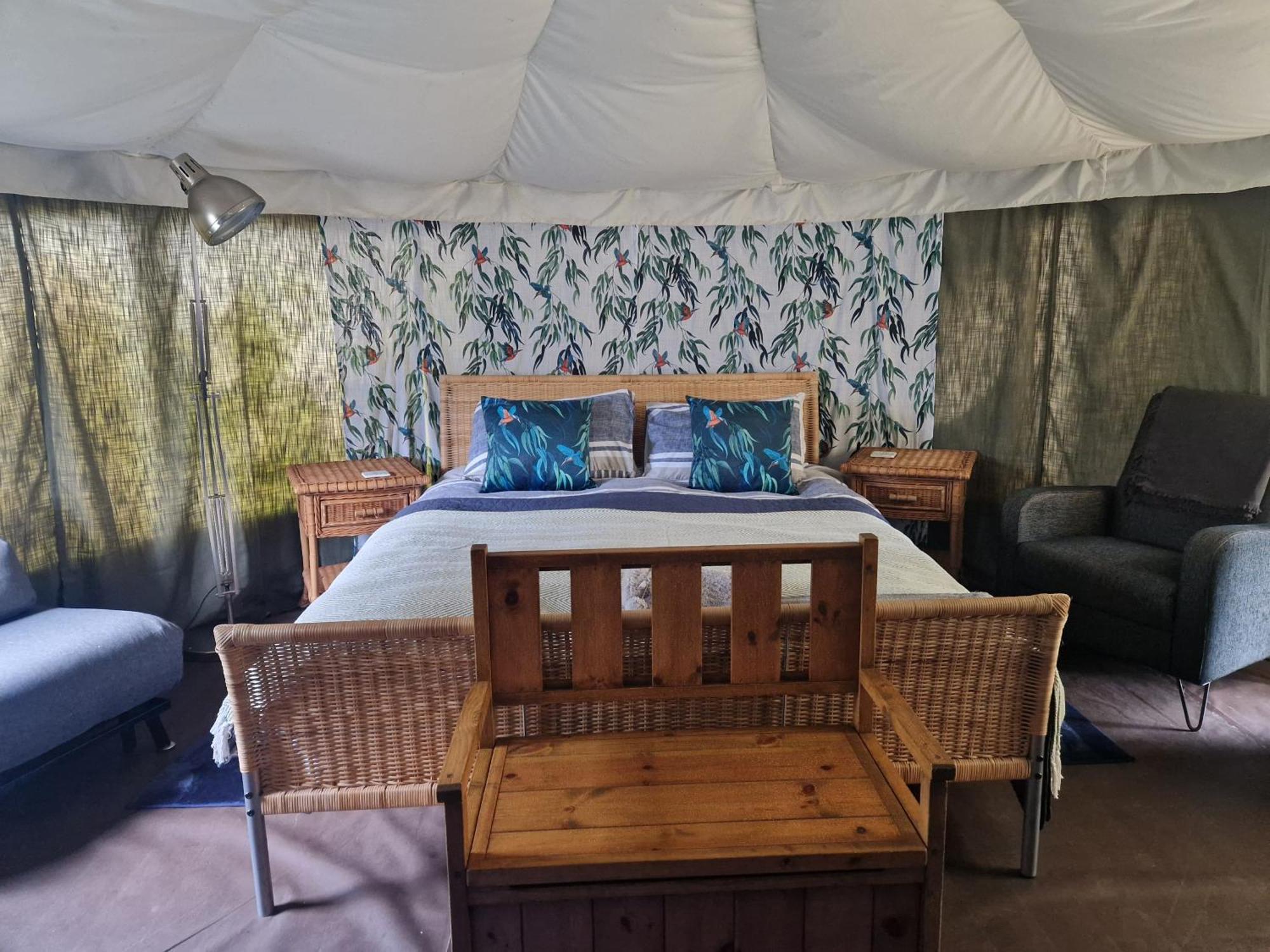 The Little Hide - Adult Only Camping Pods Wigginton  エクステリア 写真