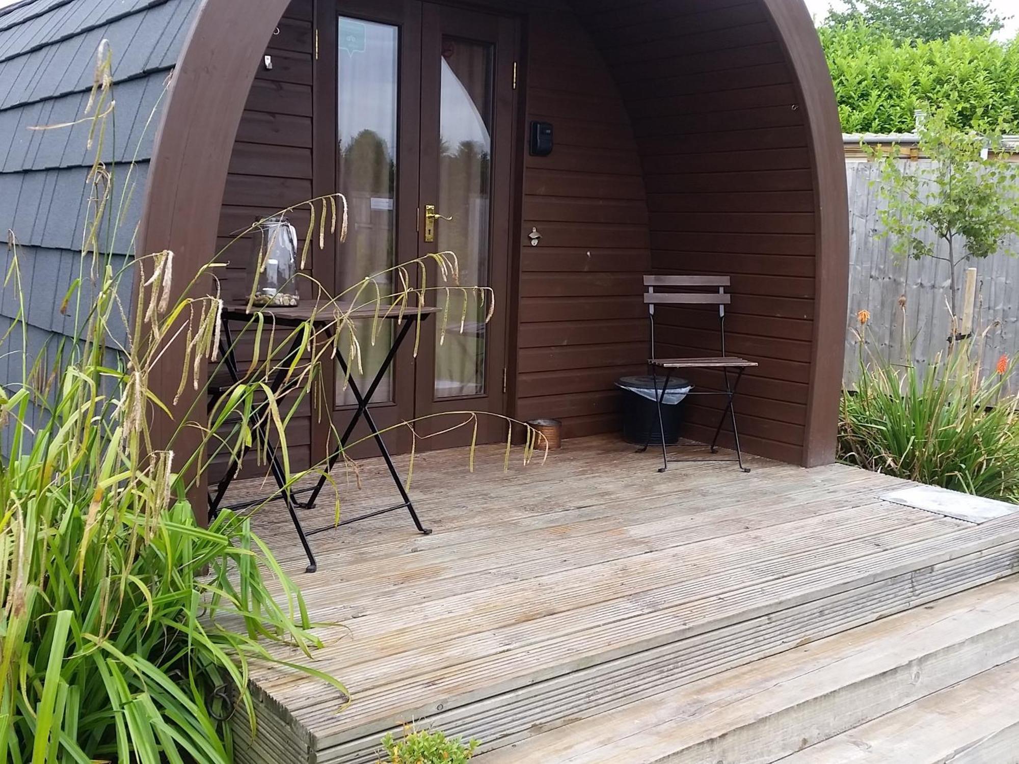 The Little Hide - Adult Only Camping Pods Wigginton  エクステリア 写真