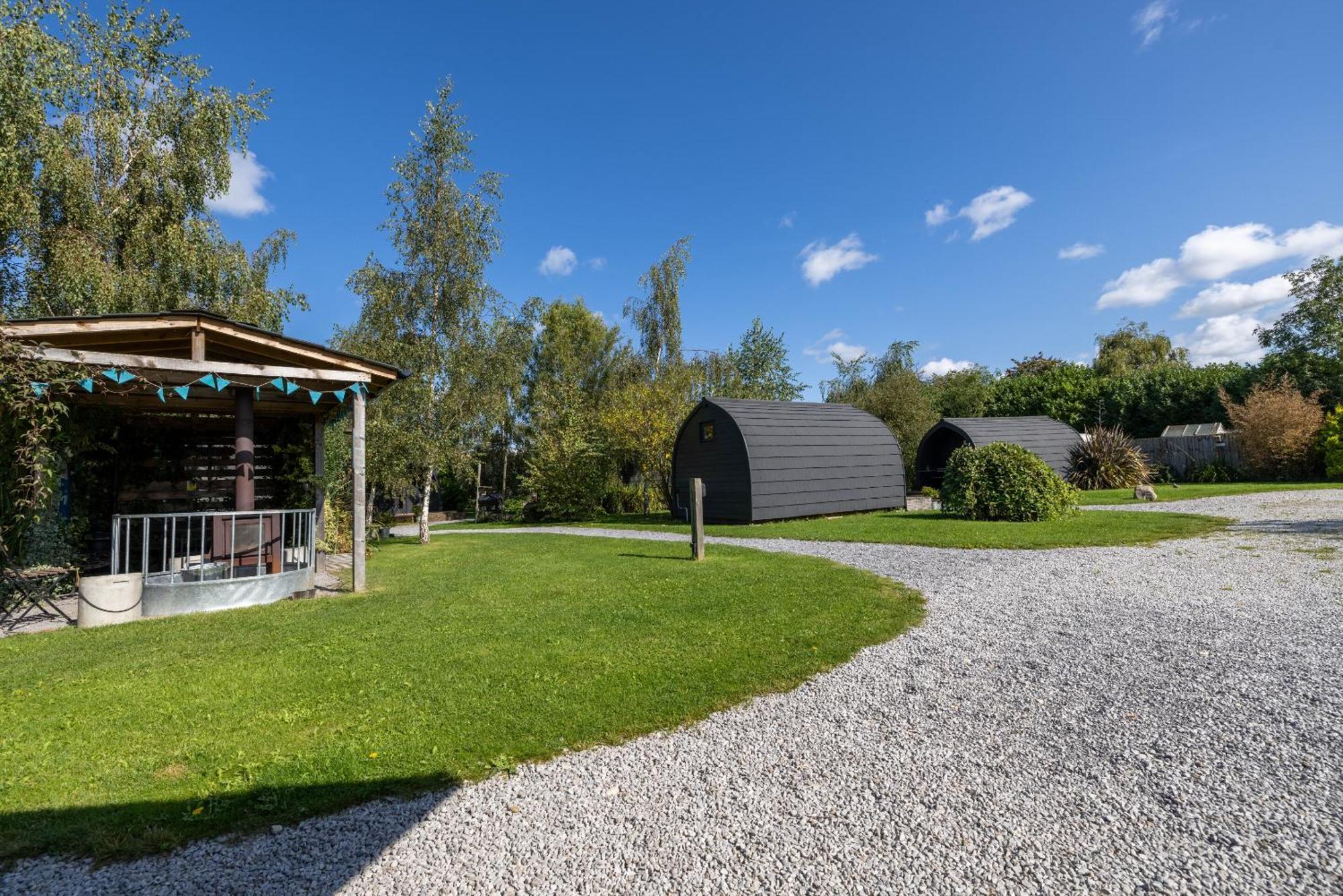 The Little Hide - Adult Only Camping Pods Wigginton  エクステリア 写真